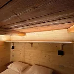 Stilish Wooden Fully Renovated Near The Lifts شاليه *