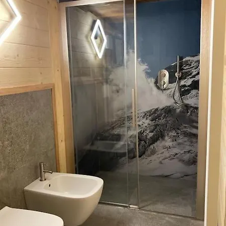 Stilish Wooden Fully Renovated Near The Lifts Chalet Alagna Valsesia