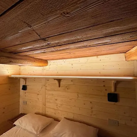 Stilish Wooden Fully Renovated Near The Lifts Horská chata *