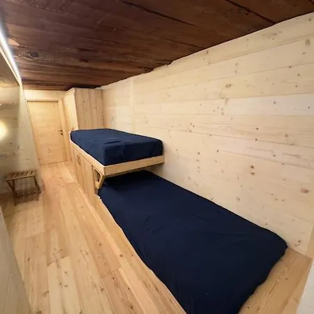 Chalet Stilish Wooden Fully Renovated Near The Lifts